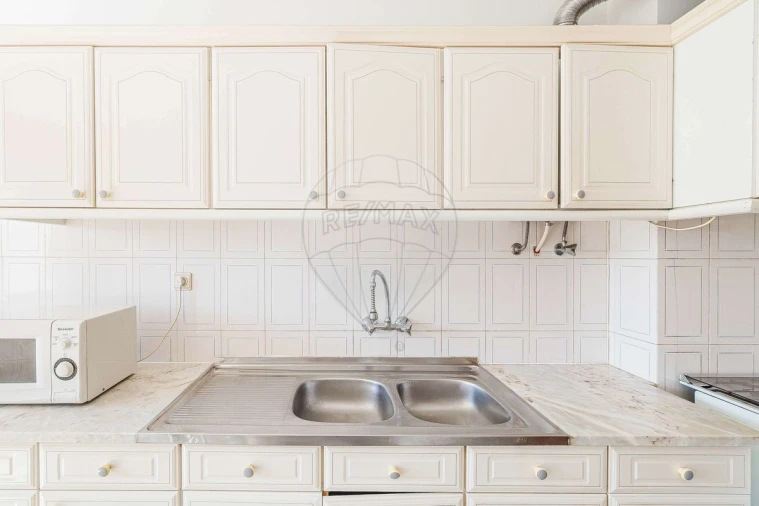 Apartamento T1 para Venda em Camarate, Unhos e Apelação Foto 20