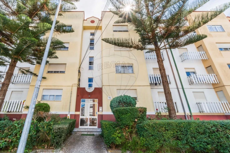 Apartamento T1 para Venda em Camarate, Unhos e Apelação Foto 39