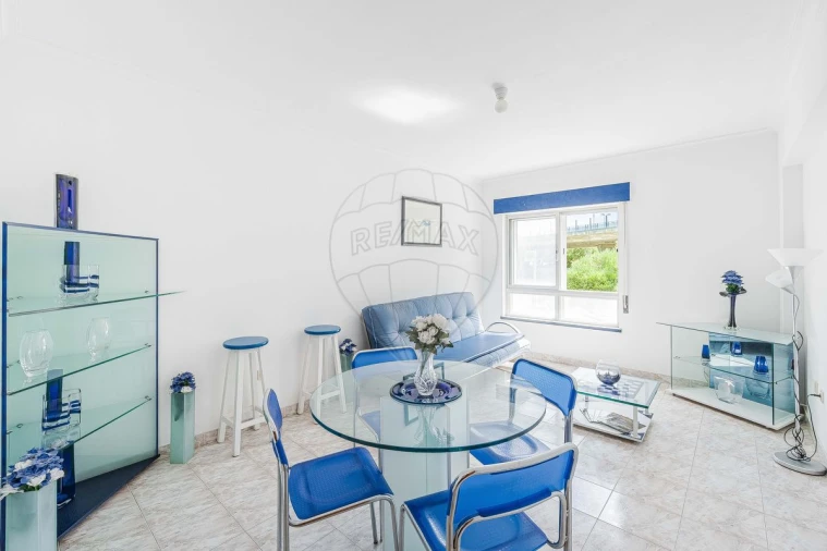 Apartamento T1 para Venda em Camarate, Unhos e Apelação Foto 23