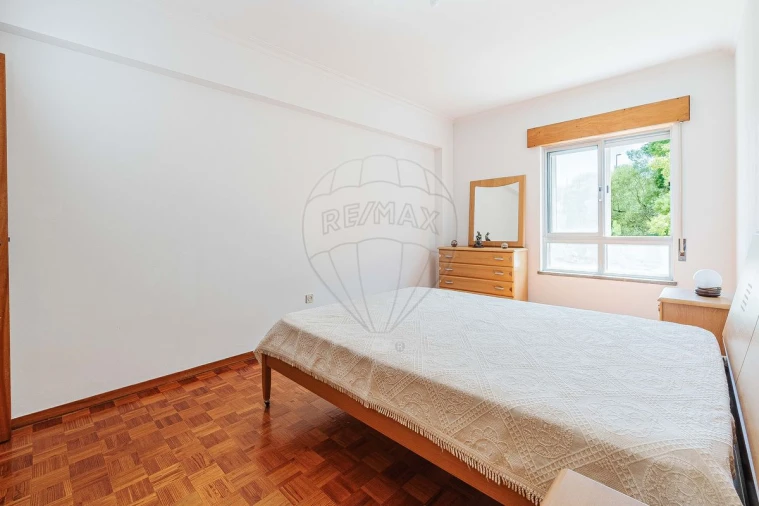 Apartamento T1 para Venda em Camarate, Unhos e Apelação Foto 6