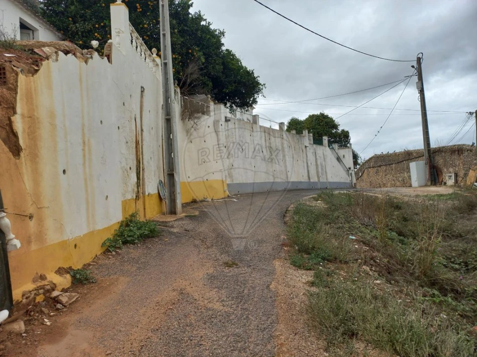 Moradia T2 para Venda em Alenquer (Santo Estêvão e Triana) Foto 2