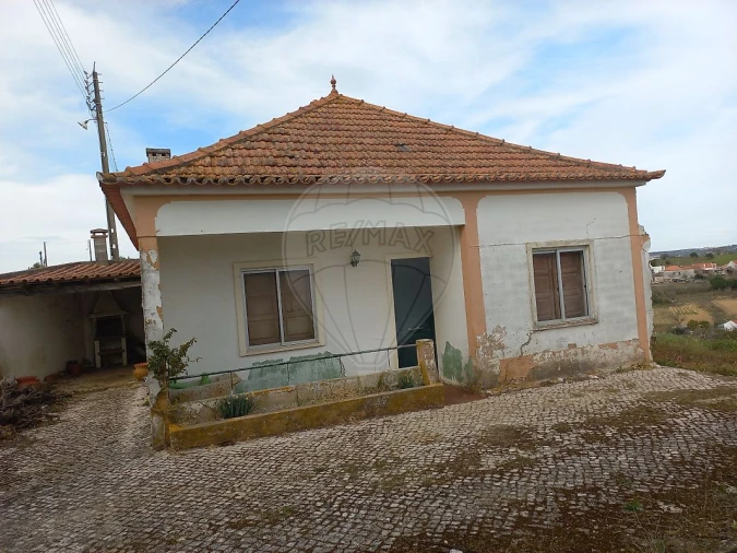 Moradia T1 para Venda em Carnota Foto 1