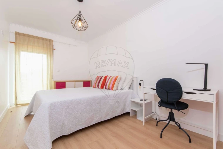 Apartamento T3 para Venda em Vialonga Foto 10