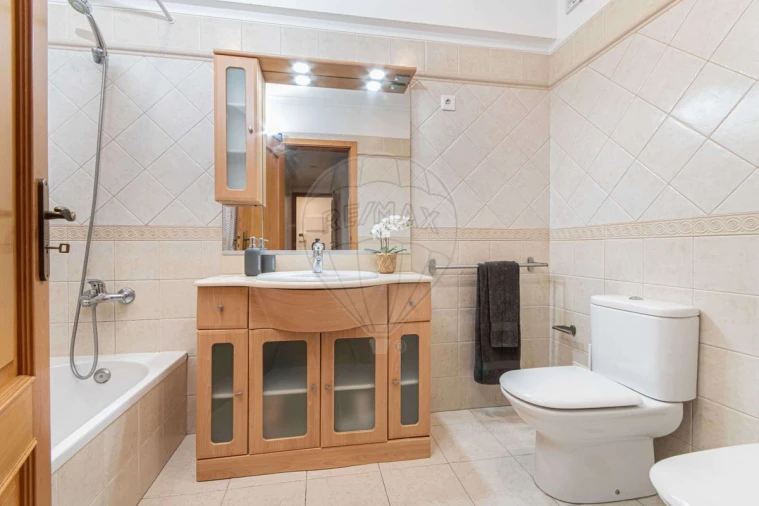 Apartamento T3 para Venda em Vialonga Foto 9