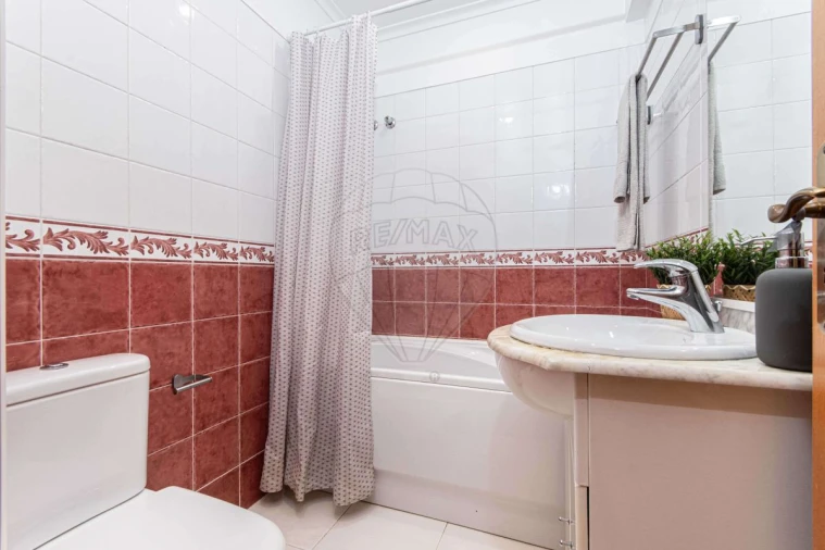 Apartamento T3 para Venda em Vialonga Foto 17