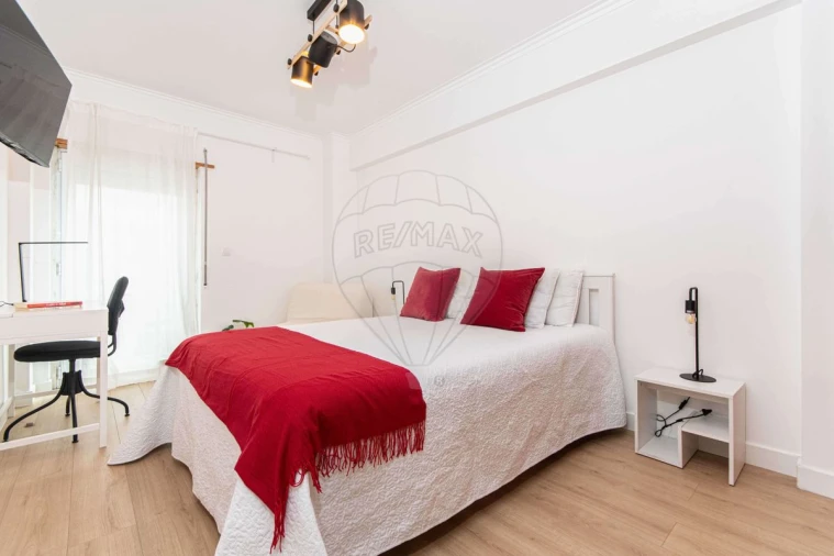 Apartamento T3 para Venda em Vialonga Foto 14