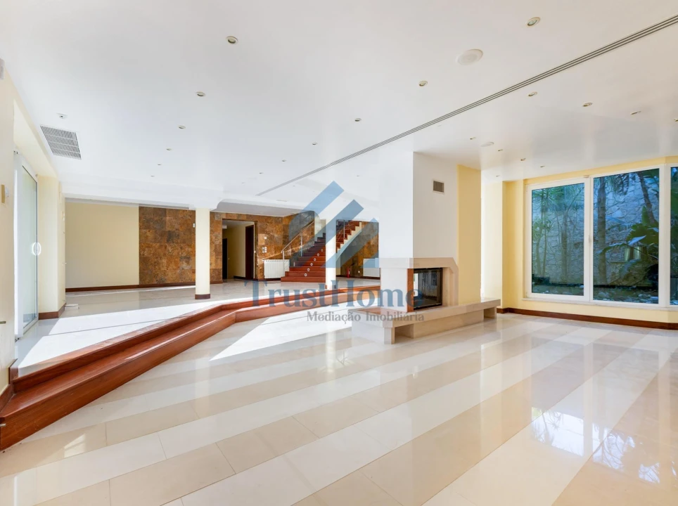 Moradia T6 para Venda em Queluz e Belas Foto 17