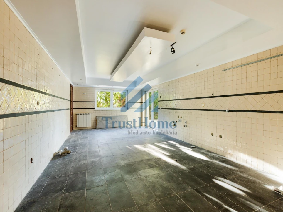 Moradia T6 para Venda em Queluz e Belas Foto 22