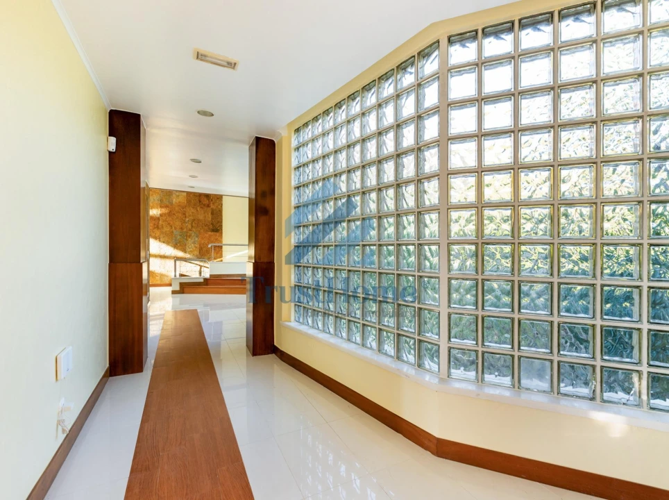 Moradia T6 para Venda em Queluz e Belas Foto 26