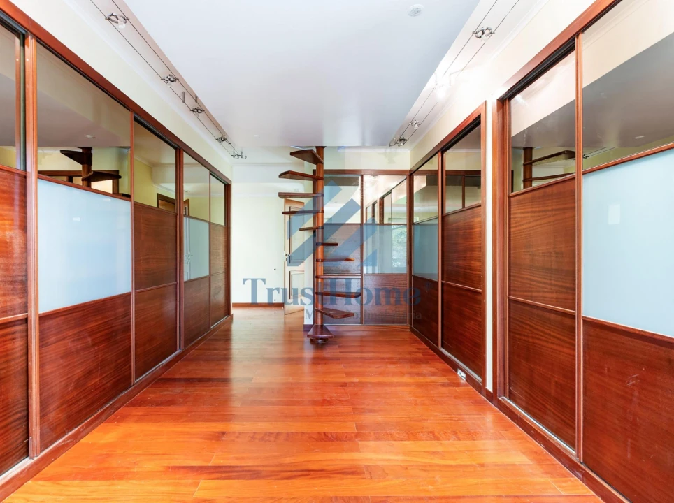 Moradia T6 para Venda em Queluz e Belas Foto 29