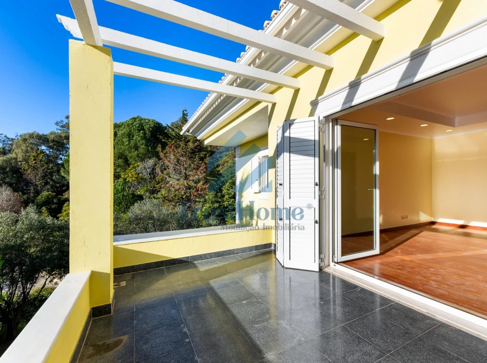 Moradia T6 para Venda em Queluz e Belas Foto 46