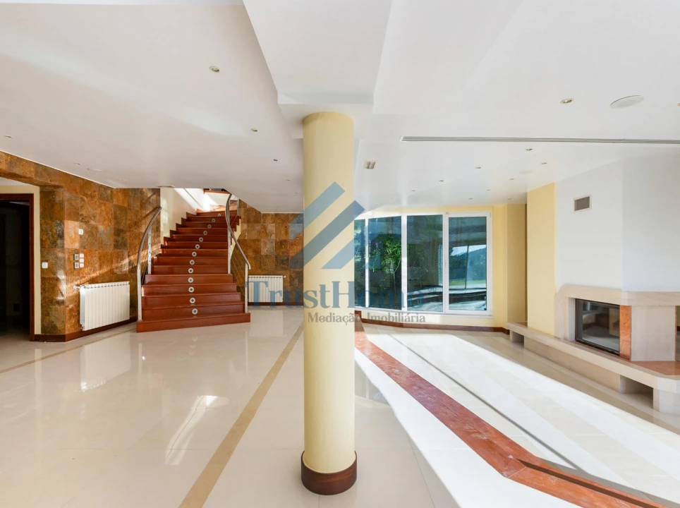 Moradia T6 para Venda em Queluz e Belas Foto 15