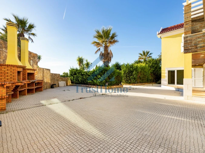 Moradia T6 para Venda em Queluz e Belas Foto 49