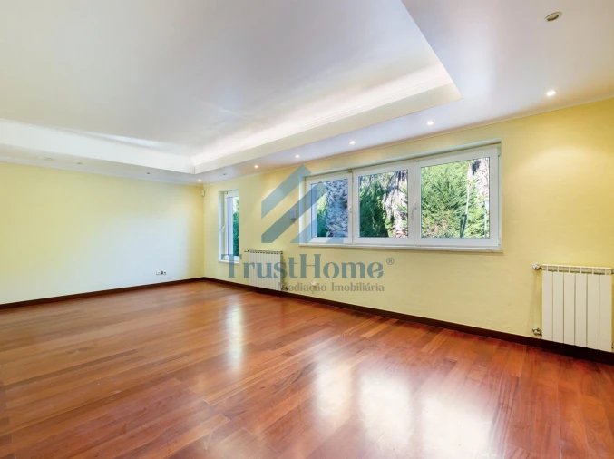 Moradia T6 para Venda em Queluz e Belas Foto 30