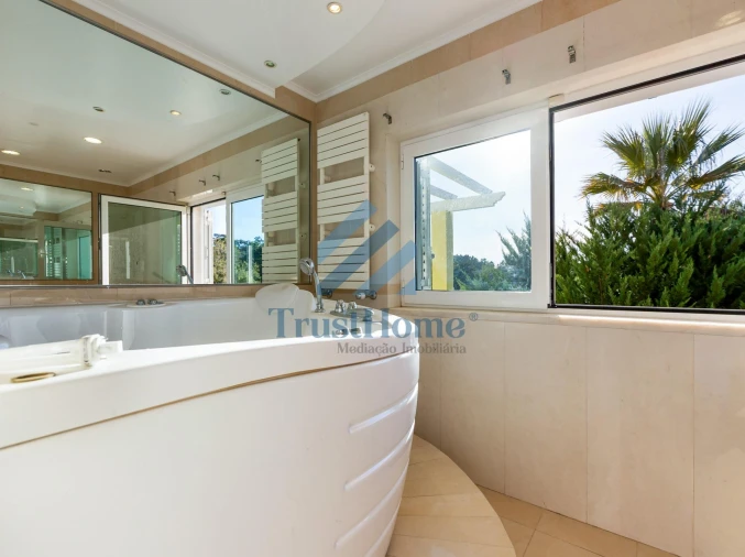 Moradia T6 para Venda em Queluz e Belas Foto 40