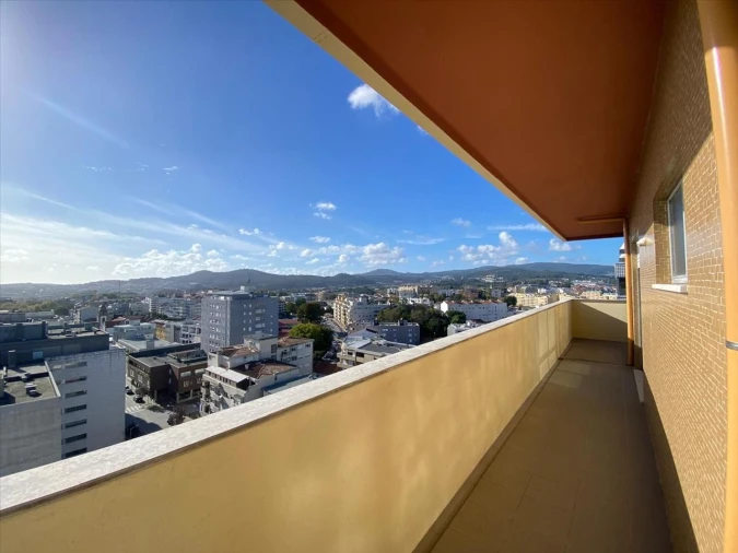 Apartamento T2 para Venda em Arcozelo Foto 8