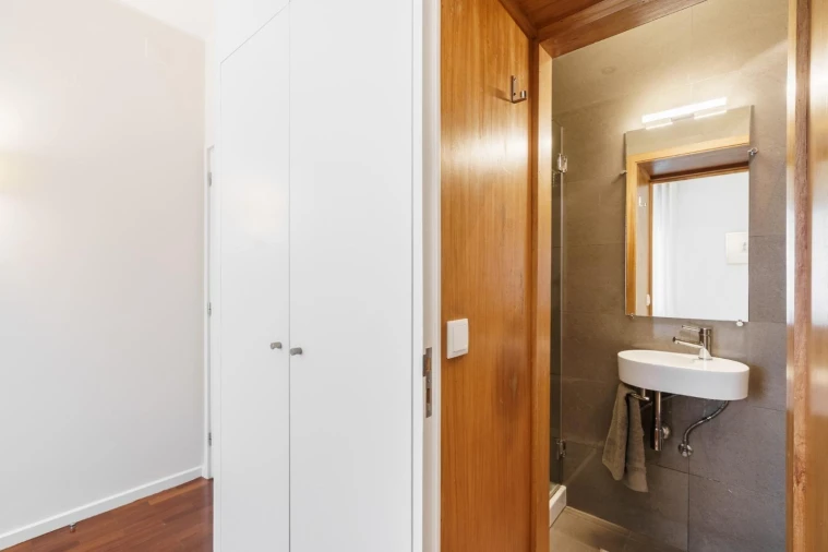 Moradia T3 para Venda em Lordelo do Ouro e Massarelos Foto 18