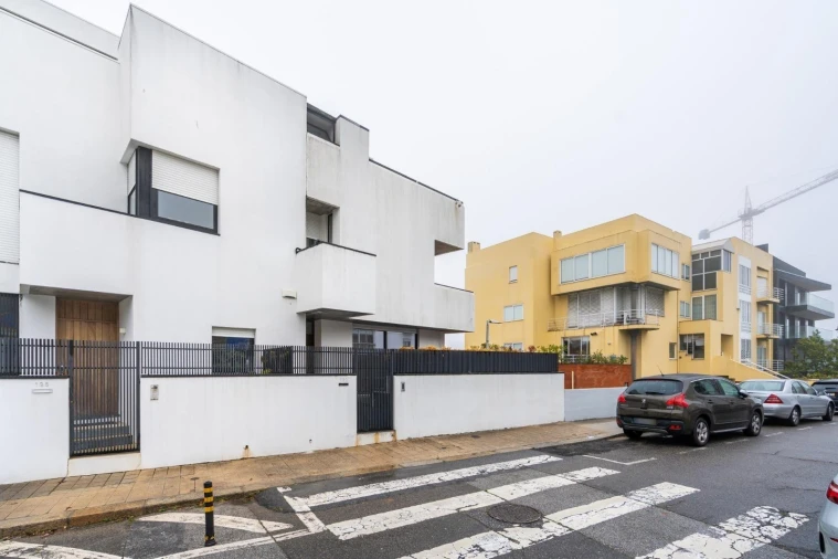 Moradia T3 para Venda em Lordelo do Ouro e Massarelos Foto 35