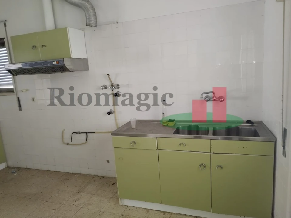 Apartamento T3 para Venda em Minde Foto 3