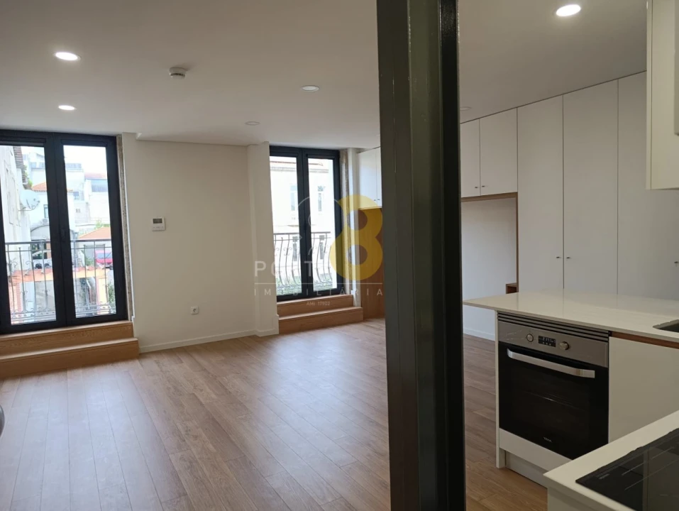 Apartamento para Venda em Cedofeita, Santo Ildefonso, Sé, Miragaia, São Nicolau e Vitória Foto 16