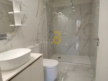 Apartamento para Venda em Cedofeita, Santo Ildefonso, Sé, Miragaia, São Nicolau e Vitória