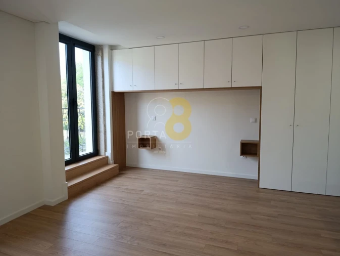 Apartamento para Venda em Cedofeita, Santo Ildefonso, Sé, Miragaia, São Nicolau e Vitória Foto 15