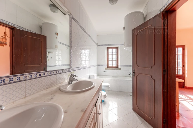 Quinta T5 para Venda em Bacelo e Senhora da Saúde Foto 22