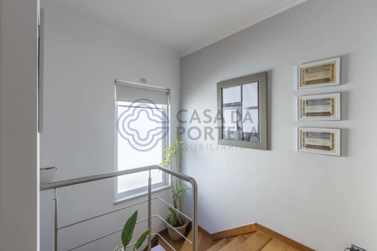 Moradia T4 para Venda em São Domingos de Rana Foto 21