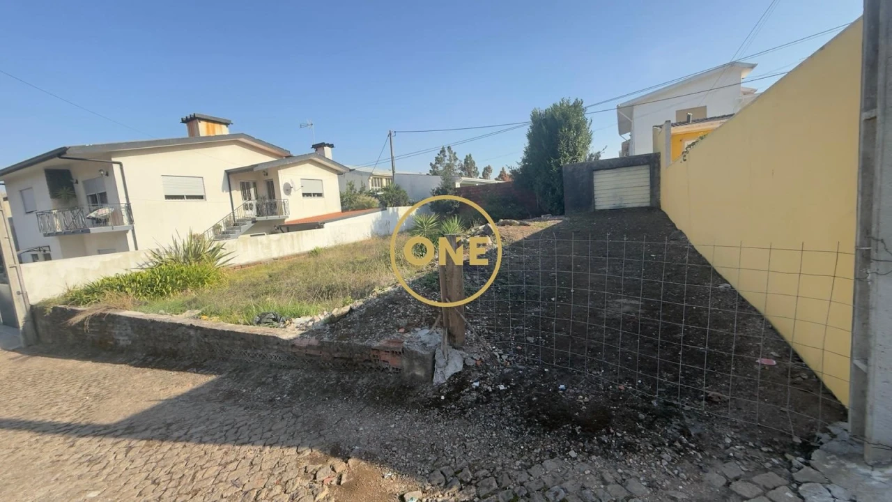 Terreno para Venda em Bougado (São Martinho e Santiago) Foto 1