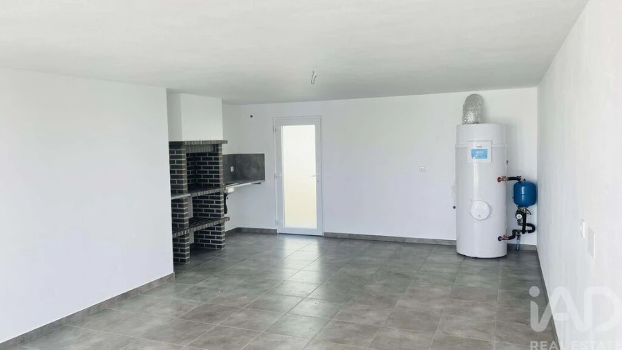 Moradia T4 para Venda em Santo Isidoro Foto 22