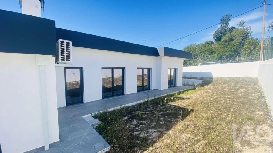 Moradia T4 para Venda em Santo Isidoro Foto 26