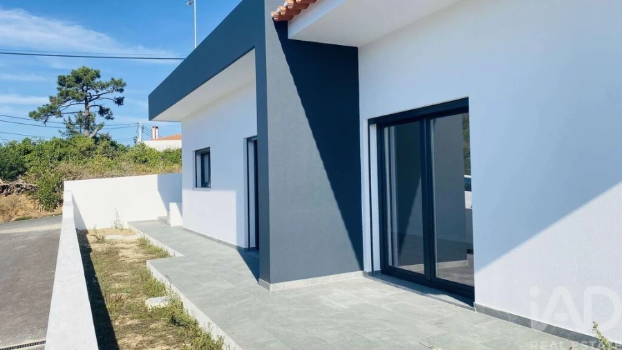 Moradia T4 para Venda em Santo Isidoro Foto 25