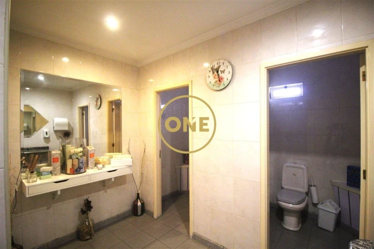 Negócio para Venda em Rates Foto 22