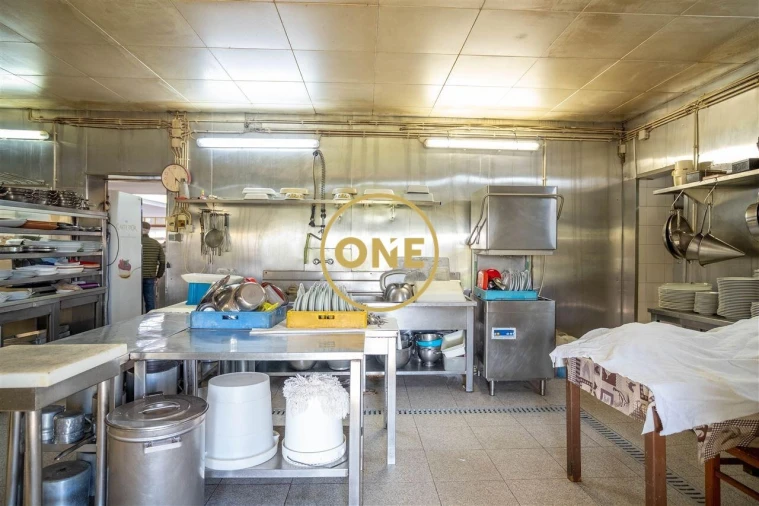 Negócio para Venda em Rates Foto 18