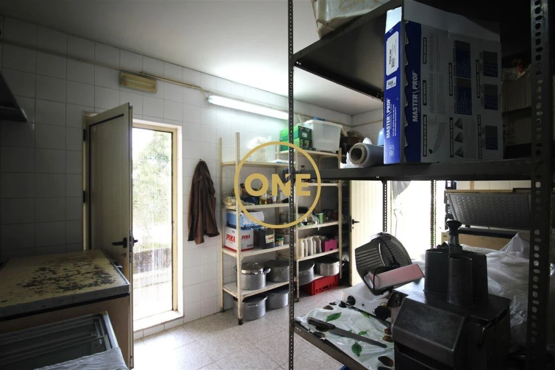 Negócio para Venda em Rates Foto 15