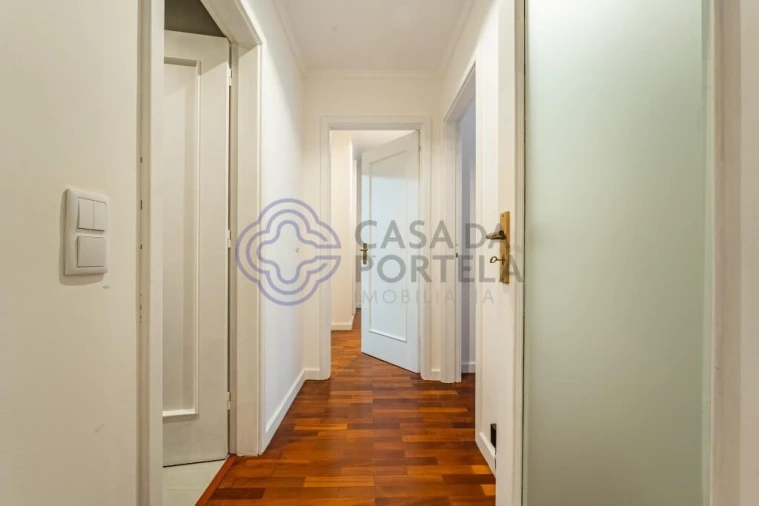 Apartamento T2 para Venda em Avintes Foto 16