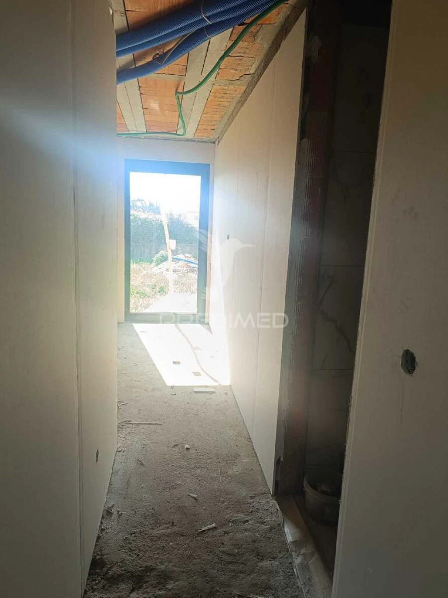 Moradia T3 para Venda em Areias, Sequeirô, Lama e Palmeira Foto 13