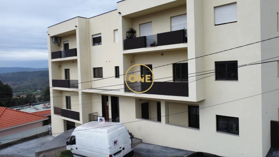 Apartamento T2 para Venda em Freamunde Foto 8