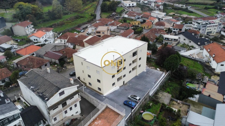 Apartamento T2 para Venda em Freamunde Foto 4