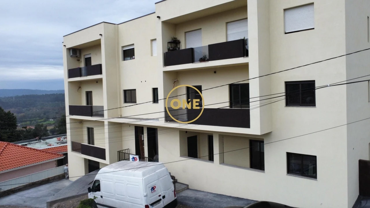 Apartamento T2 para Venda em Freamunde Foto 8