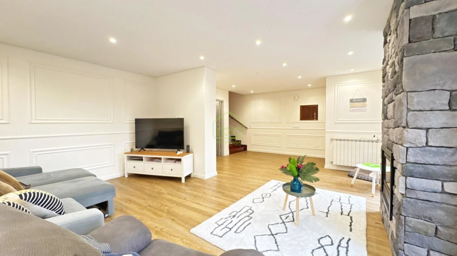 Moradia T4 para Venda em Póvoa de Varzim, Beiriz e Argivai Foto 2