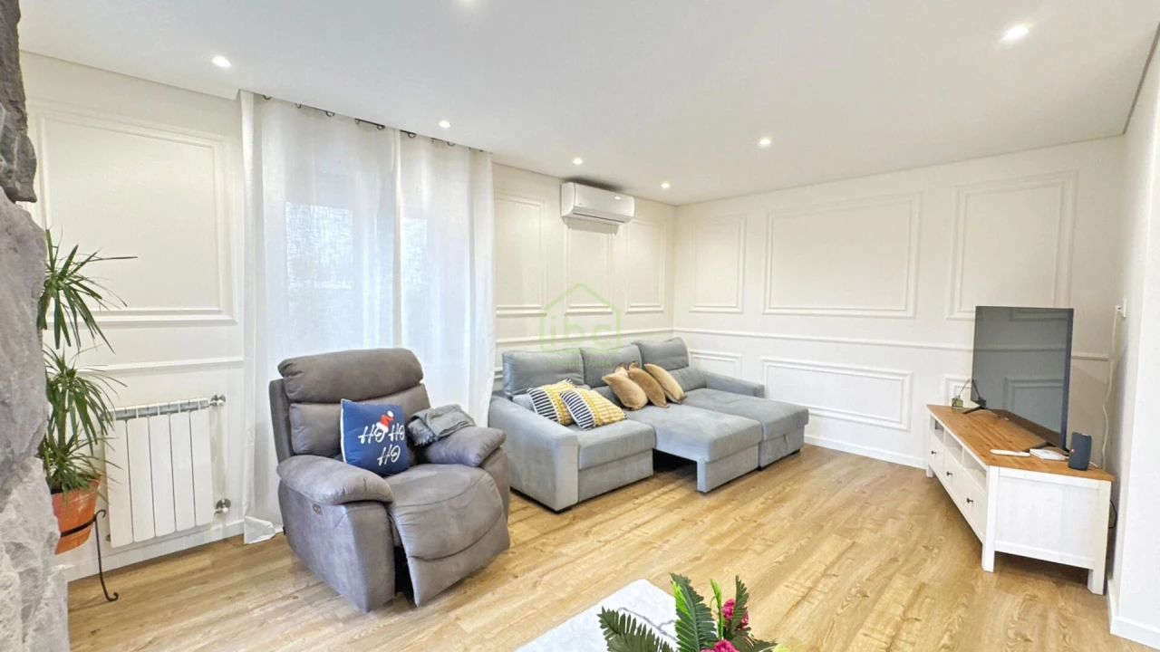 Moradia T4 para Venda em Póvoa de Varzim, Beiriz e Argivai Foto 1