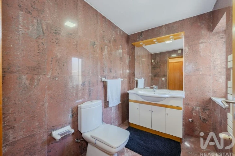 Moradia T4 para Venda em Nogueira, Fraião e Lamaçães Foto 9