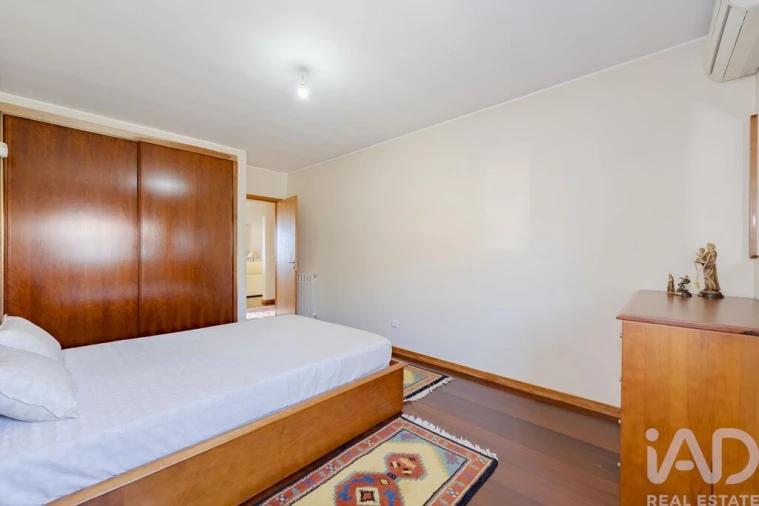 Moradia T4 para Venda em Nogueira, Fraião e Lamaçães Foto 27