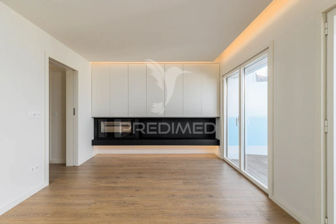 Apartamento T4 para Venda em Colares Foto 7