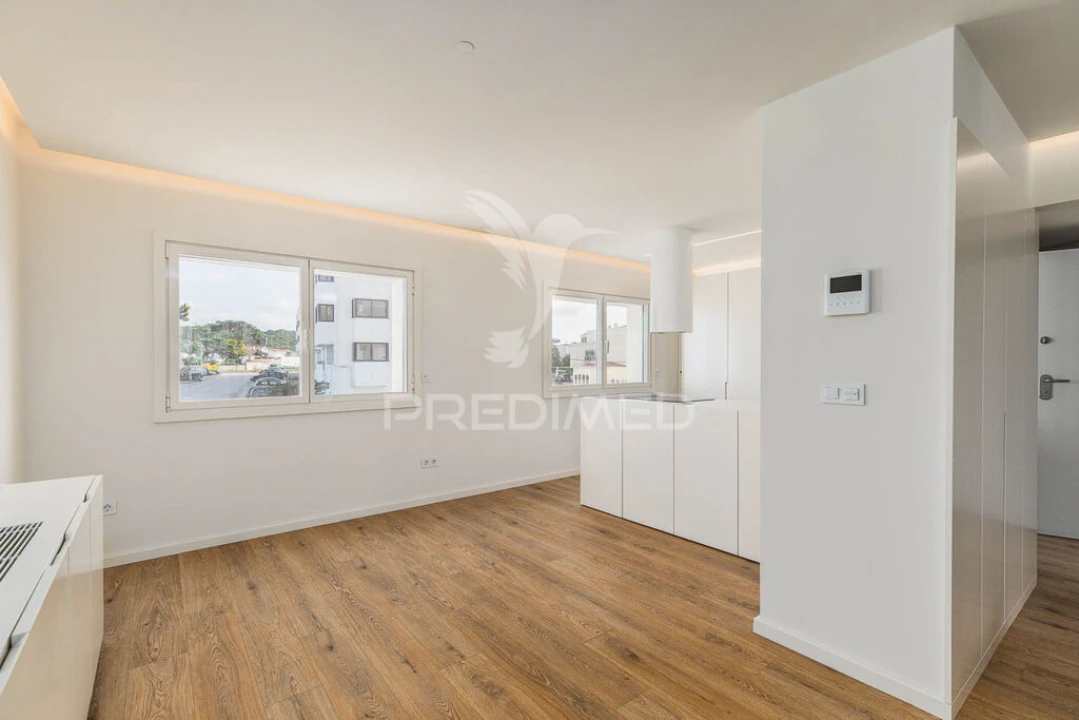 Apartamento T4 para Venda em Colares Foto 1