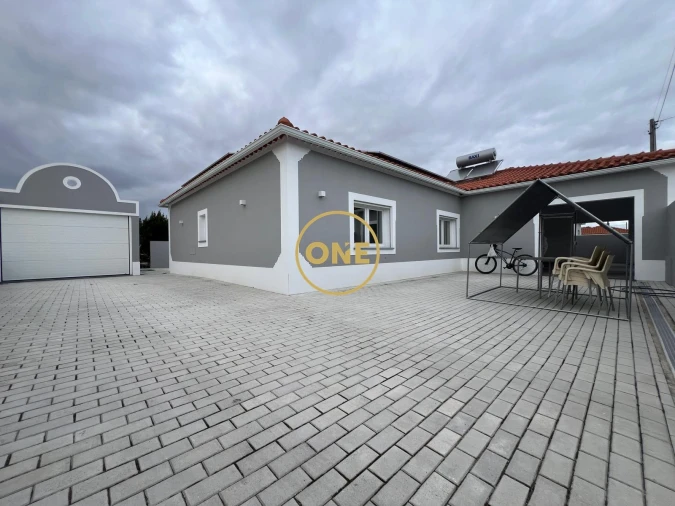 Moradia T3 para Venda em Glória do Ribatejo e Granho Foto 2