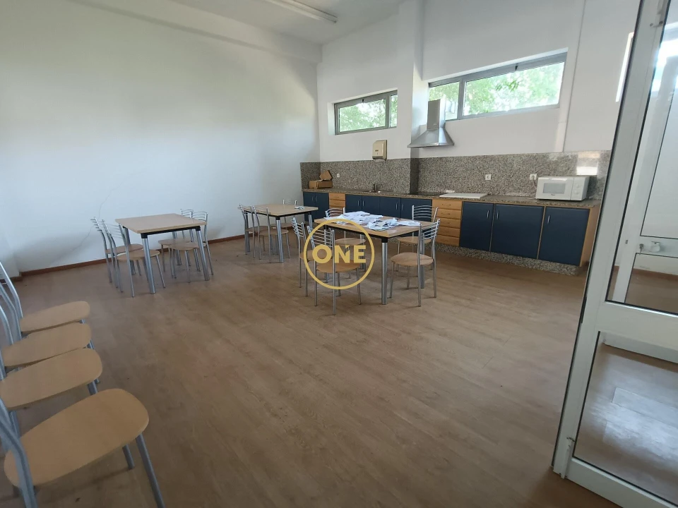 Armazém para Venda em Ronfe Foto 15