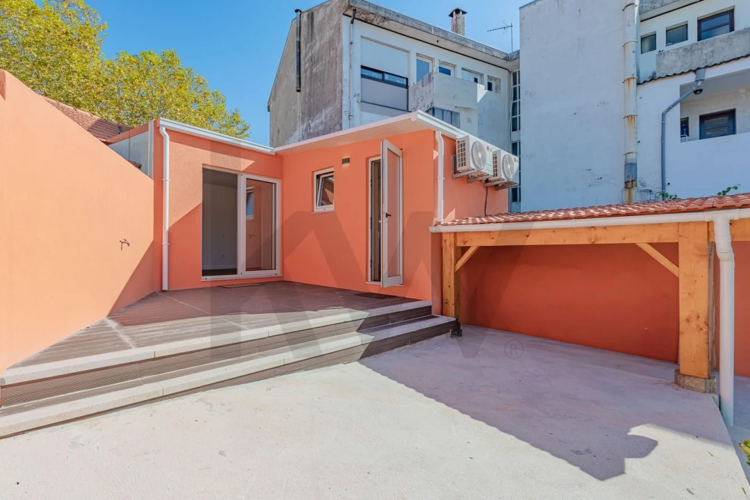 Moradia T2 para Venda em Arrifana Foto 15