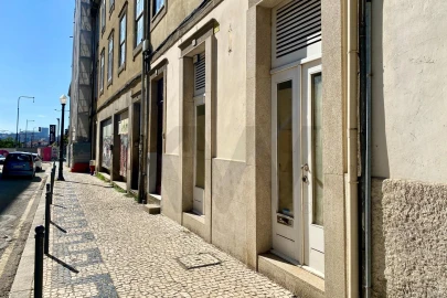 Loja para Arrendamento em Cedofeita, Santo Ildefonso, Sé, Miragaia, São Nicolau e Vitória